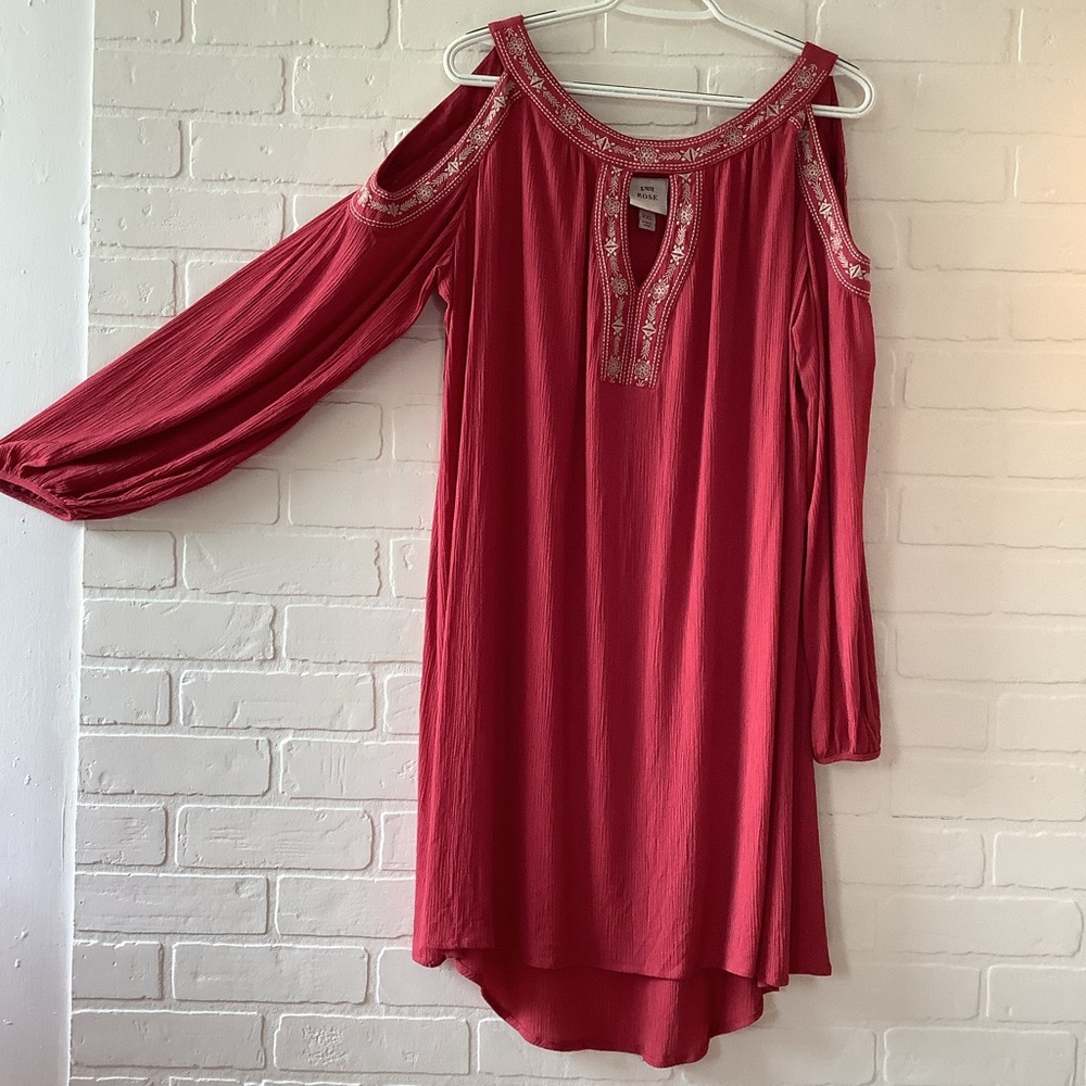 **SOLD** Knox Rose Cold shoulder, Long sleeve, Dark Pink Coral XXL Dress